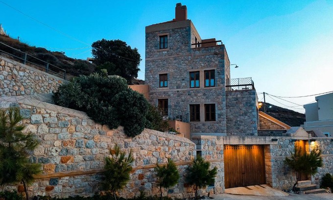 Kamari Casa | Grande Grotta House