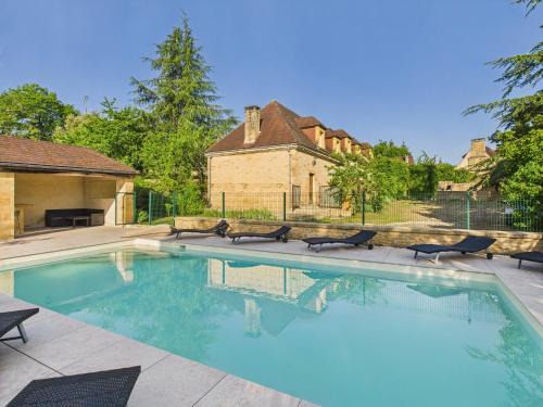 La Chapelle-Aubareil Casa | Grande maison pour 16 avec piscine et tennis