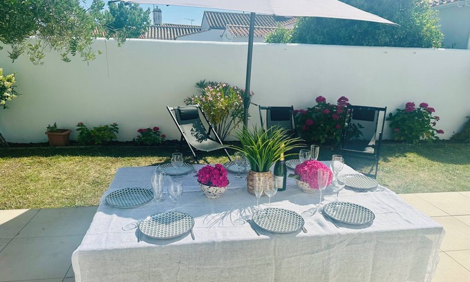 L'Epine Villa | Grande Maison 10 Pers Proche Plage, Wifi Gratuit