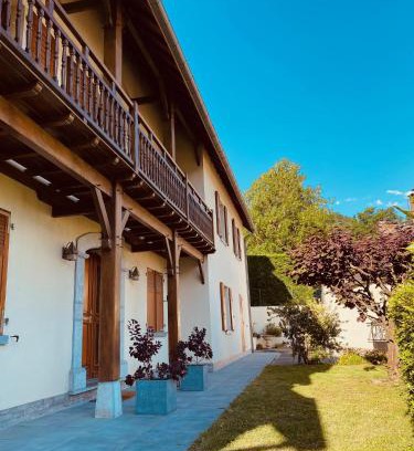 Sarrancolin Casa | Grande maison avec jardin