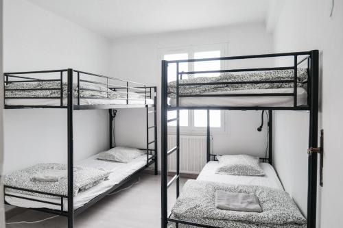 Deux Croix-Banchais Casa | Grande maison façon "Auberge" quartier des Deux Croix, Angers - 16 personnes