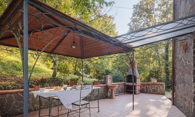 Aulla Casa | Grande Quercia by Interhome