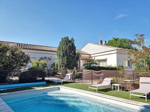 Pinet Villa | Grande villa entièrement rénovée avec piscine