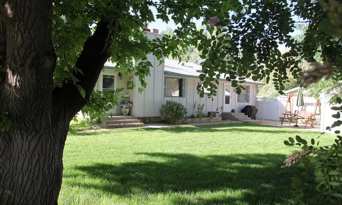 Buena Vista Casa | NUEVA LISTA, Casa de la abuela y el abuelo, venga a disfrutar los colores del otoño STR011