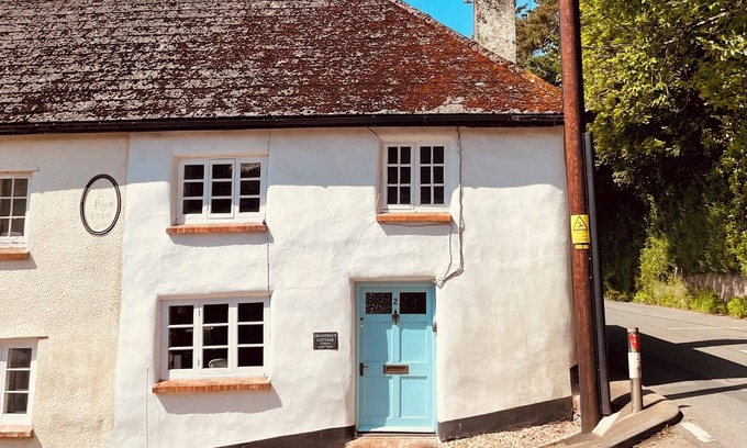 Uffculme Cabaña | Grandma's Cottage set in lovely Mid-Devon. Great for your summer time escape.