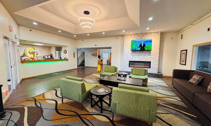Waseca Hotel | Grandstay Hotel and Suites