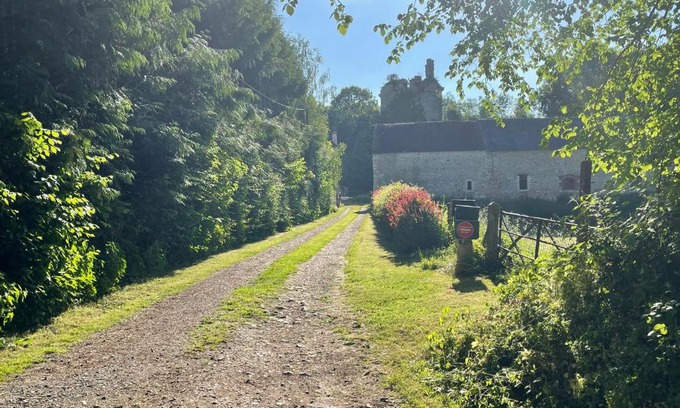 Tournebu Casa | Grange à grains à l'Ombre d'une Tour