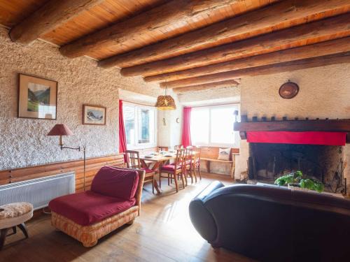 Saint-Lary-Soulan Apartamento | Grange authentique à Saint-Lary-Soulan - 5 couchages, cheminée, casier à skis - FR-1-296-502