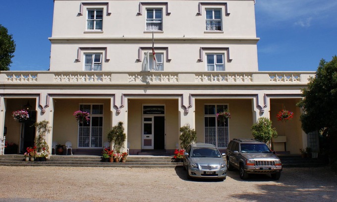 Saint Peter Port Hotel | Grange Lodge Hotel