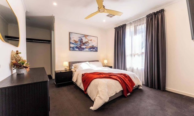 Grange Casa | Grange Retreat - Beach, BBQ