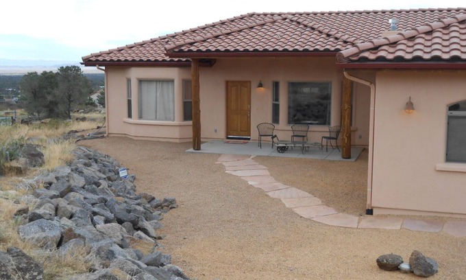 Iron Springs Casa | Granito Mt. Laderas - Williamson Valley, 4 Acres completa Turn-Key