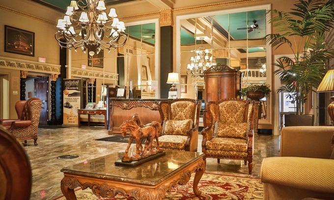 Moose Jaw Hotel | Grant Hall Hotel