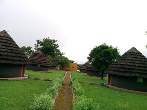 Purongo Hotel | Grassroots Cottages Murchsion Falls