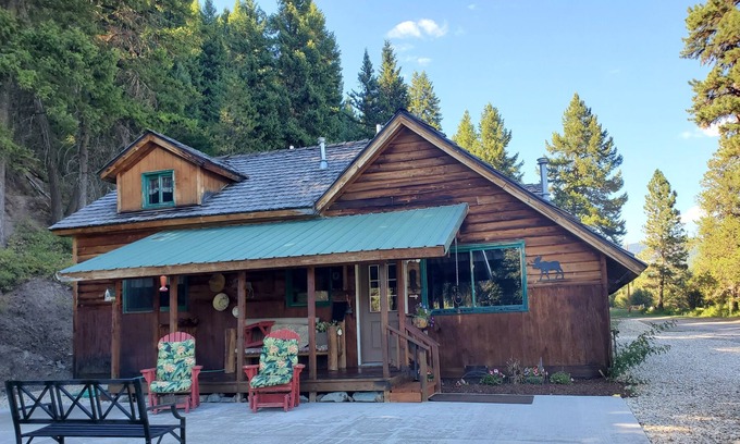 Lolo Cabina | Graves Creek Cabin get away .