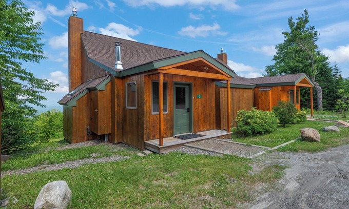 Rangeley Condominio | Gray Fox 7 | Beautiful ski in/ski out condo, with amazing views!!