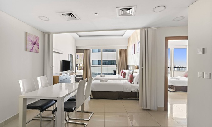 Dubai Media City Apartamento | Great 2BR APT Ocean Heights
