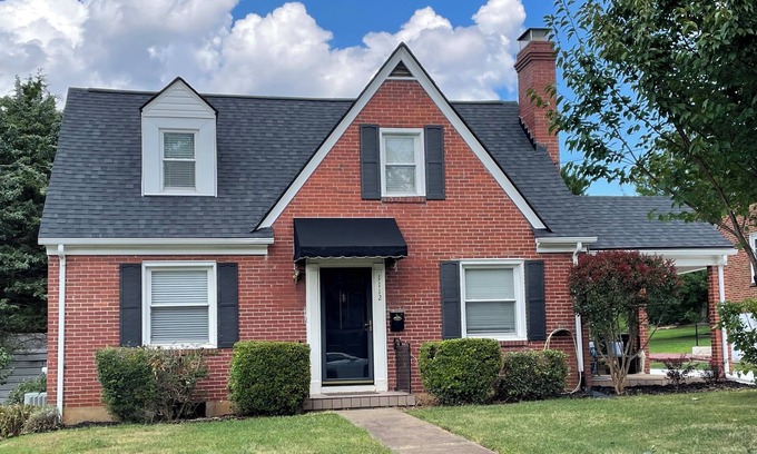 Lynchburg Casa | Great 3BR home in Lynchburg, great location near colleges, great amenities
