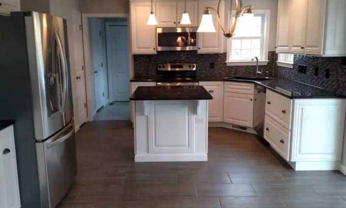 Lemont Casa | Great access and location to Penn State Campus and Venues!