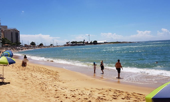 Centro Apartamento | Gran apt. diez pasos de la playa de Areia Preta c / zona de ocio completa