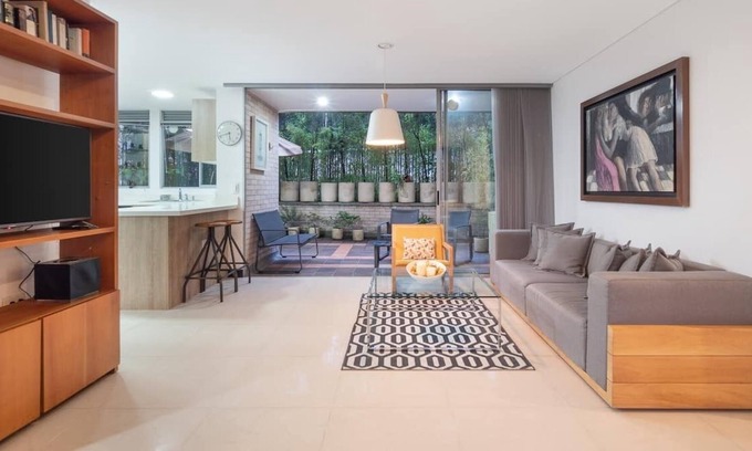 Lalinde Apartamento | Great apt w/ 2 terraces, pool, gym & working area