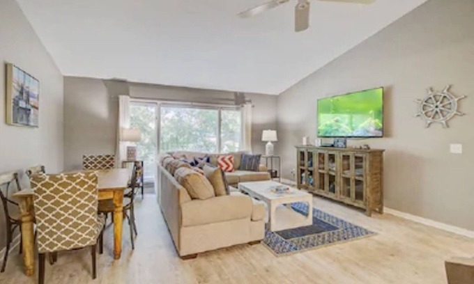 Beachwood West Villa | GREAT BEACH GETAWAY