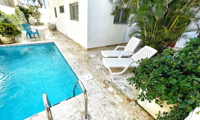 Cabarete Apartamento | Gran condominio frente al mar con piscina privada en la playa