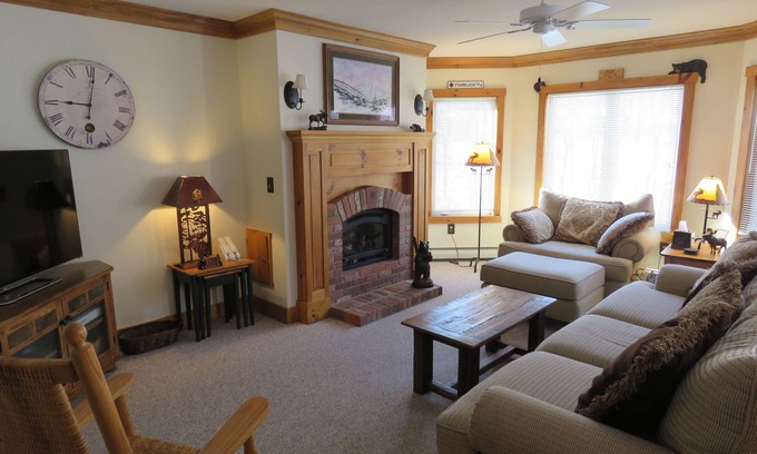 North Troy Condominio | Gran escapada familiar! Ski-In Ski-Out condominio de lujo en Jay Peak Resort