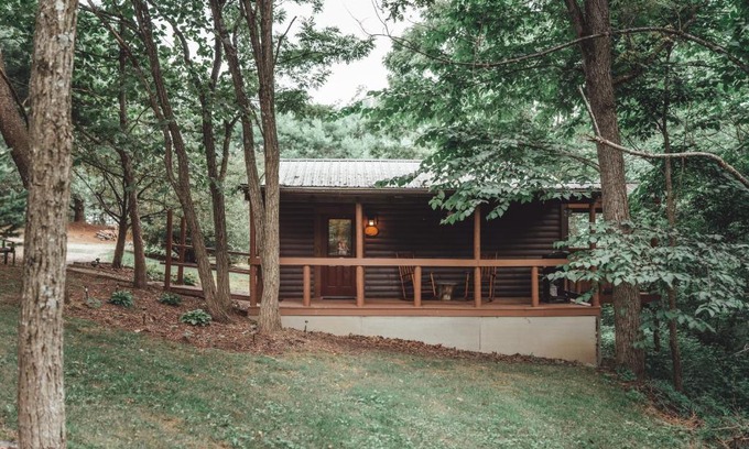 Rockbridge Casa | Great Frontier Cabin at American Heartland Cabins