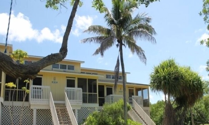 Placida Villa | 0191