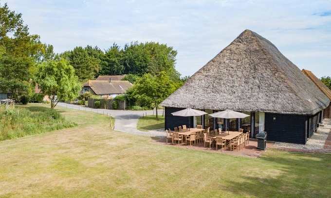 Sittingbourne Casa | Great Higham Barn Complex by Bloom Stays - sleeps 44 in 13 bedrooms