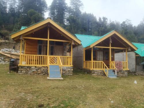 Shangarh Cama Y Desayuno | great himalayan hikes homestay shanghar