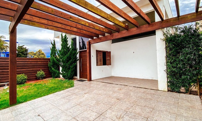Xangri-La Casa | Great house in Atlântida