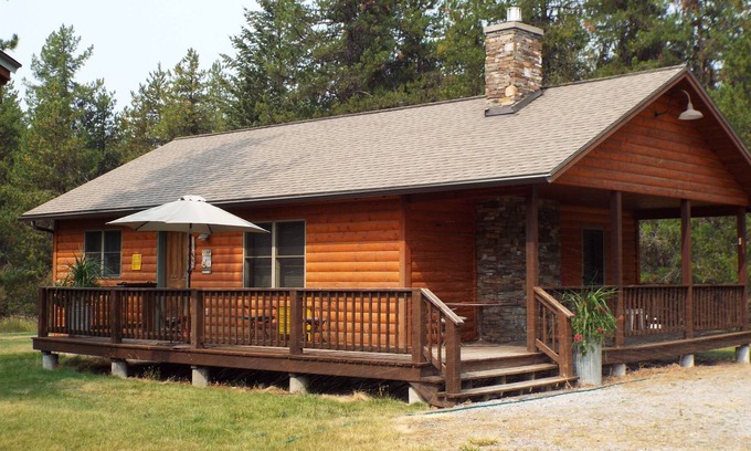 Trout Creek Cabina | Gran casita en el bosque.