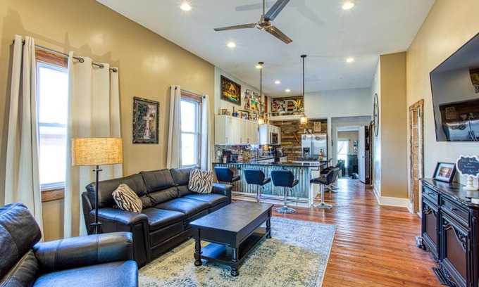 Buechel Casa | Great Location-5 Bd/3 Ba-Near Expo/UL/Fair/YUM/Zoo