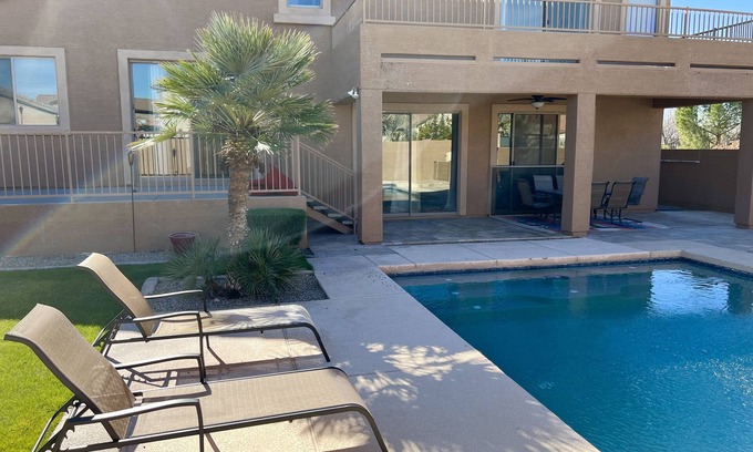 Rovey Farm Estates Casa | Great Location and Spacious Home