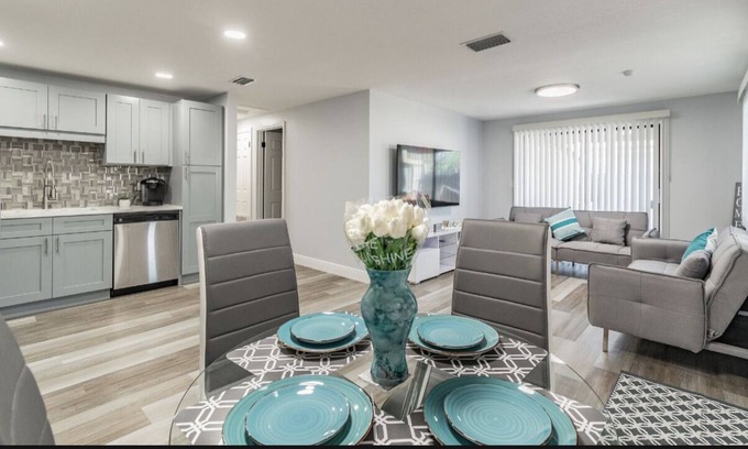 Tampa Cabaña | Great Location beautiful house