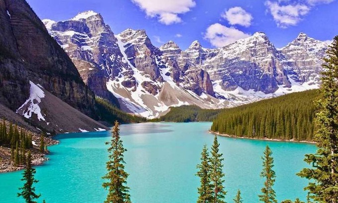 Lake Louise Apartamento | Great Location! Cozy Room | Access to Ski Lockers
