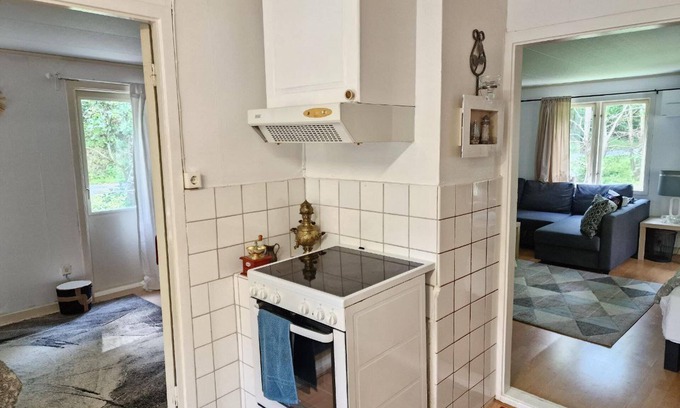Granna Villa | Great Location, Great Price!
