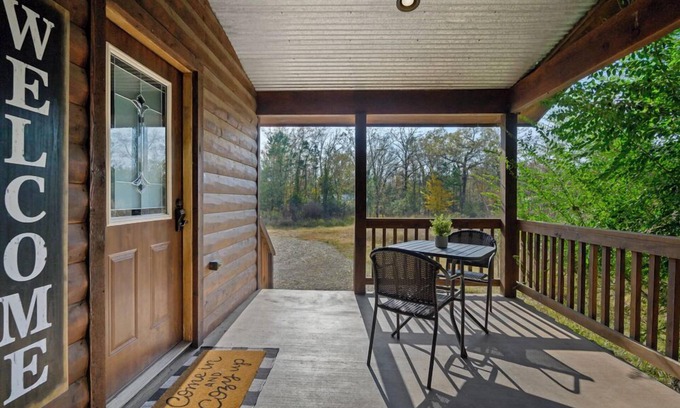 Hochatown Cabina | Great Location-Hot Tub