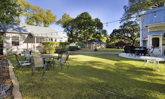 Heritage Cabina | Great Location-walking distance to downtown; quiet; historical district