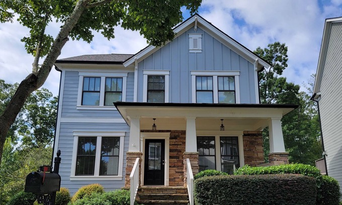 Suwanee Casa | Great looking property for rent and in prime location!
