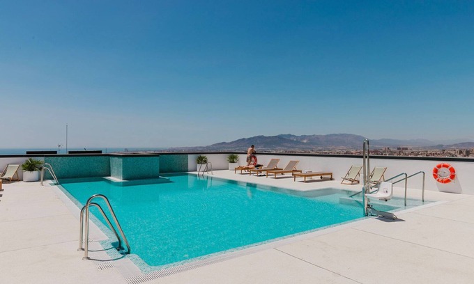 Palma-Palmilla Apartamento | Great Martiricos - La Roca 2BR w/Doorman & Washer, by Blueground