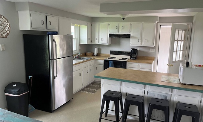 Oak Harbor Casa | Great place if you’re Fishing, Birding,or going to the Islands
