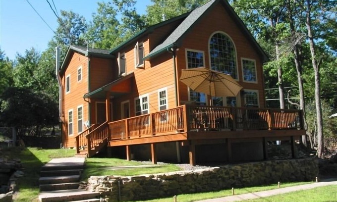 Lake Harmony Chalet De Esquí | Gran propiedad con vista al lago / acceso al lago - Steam Room, Sauna