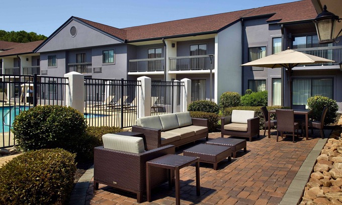 Norcross Casa | Great Relaxing Overnight Stay! 2 Comfortable Units, Free Parking, Onsite Pool