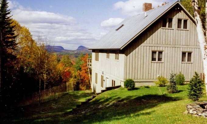 East Burke Casa | Gran lugar para ciclistas, excursionistas y amantes del aire libre. Casa para no fumadores.