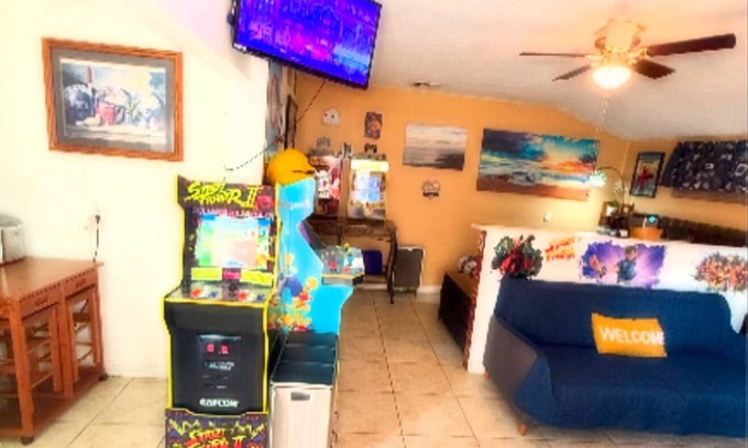 Walnut Valley Apartamento | Great stay with games 35 min from Disneyland,universal studios,knotts berry farm