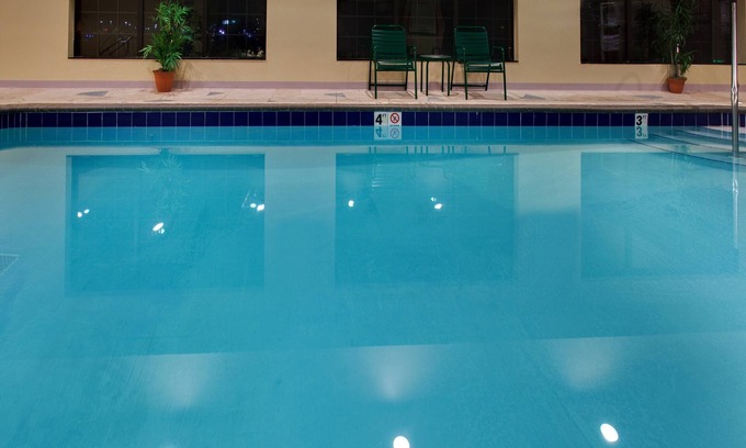 Davenport Condominio | Great Suite in Davenport | Free Breakfast, Free Wi-Fi, Indoor Pool + Hot Tub