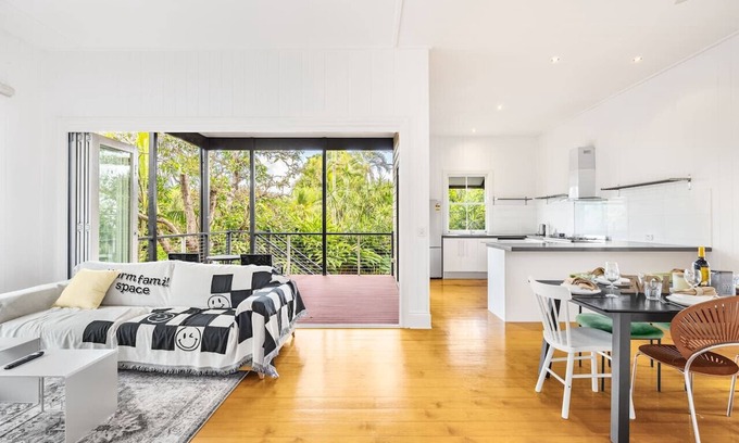 East Brisbane Casa | Great Value 3Beds Cozy Home Near CBD/Stadium/Bus