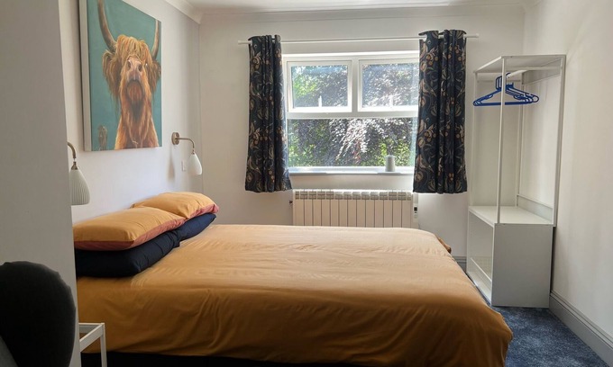 Camelford Apartamento | Great value serviced accommodation North Cornwall